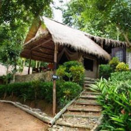 Kamu Lodge Pak Ou Exterior photo