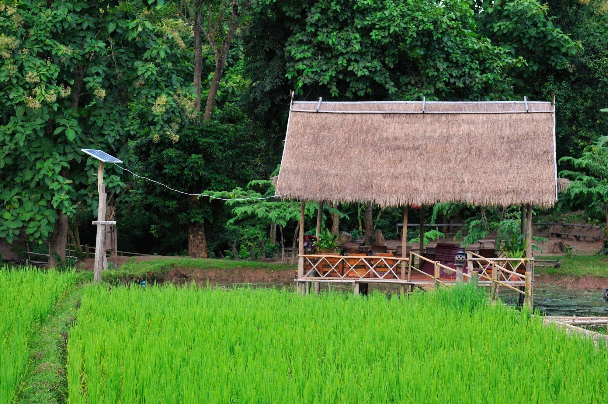 Kamu Lodge Pak Ou Exterior photo